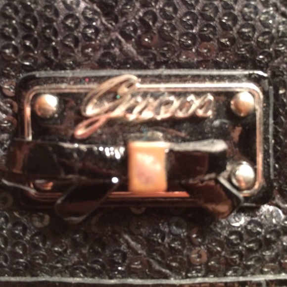 Guess wallet - Picture 2 of 4